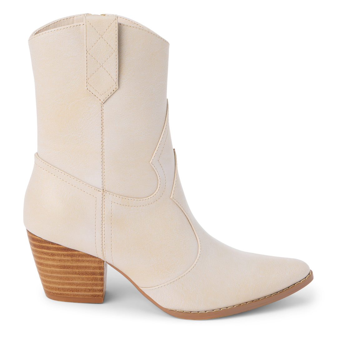 Matisse Bambi Boot in Sand