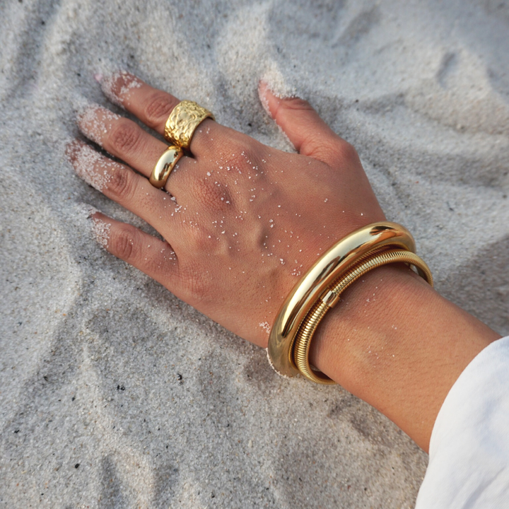 Ellie Vail - Wren Coil Bracelet: Gold