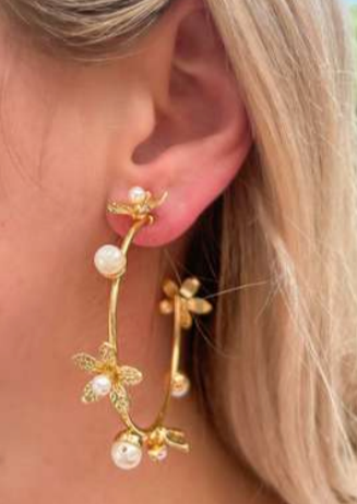 Ever Alice Lenora Hoop Earrings | Pearl