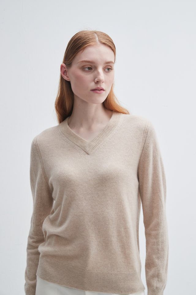 Pissenlit V-neck Cashmere Sweater in Oatmeal