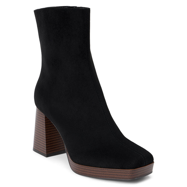 Matisse Duke Platform Boot in Black