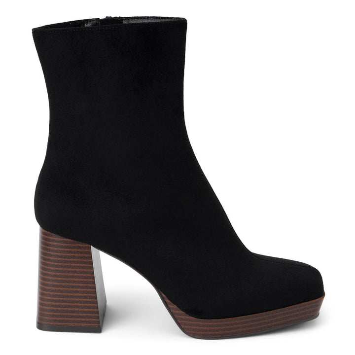 Matisse Duke Platform Boot in Black