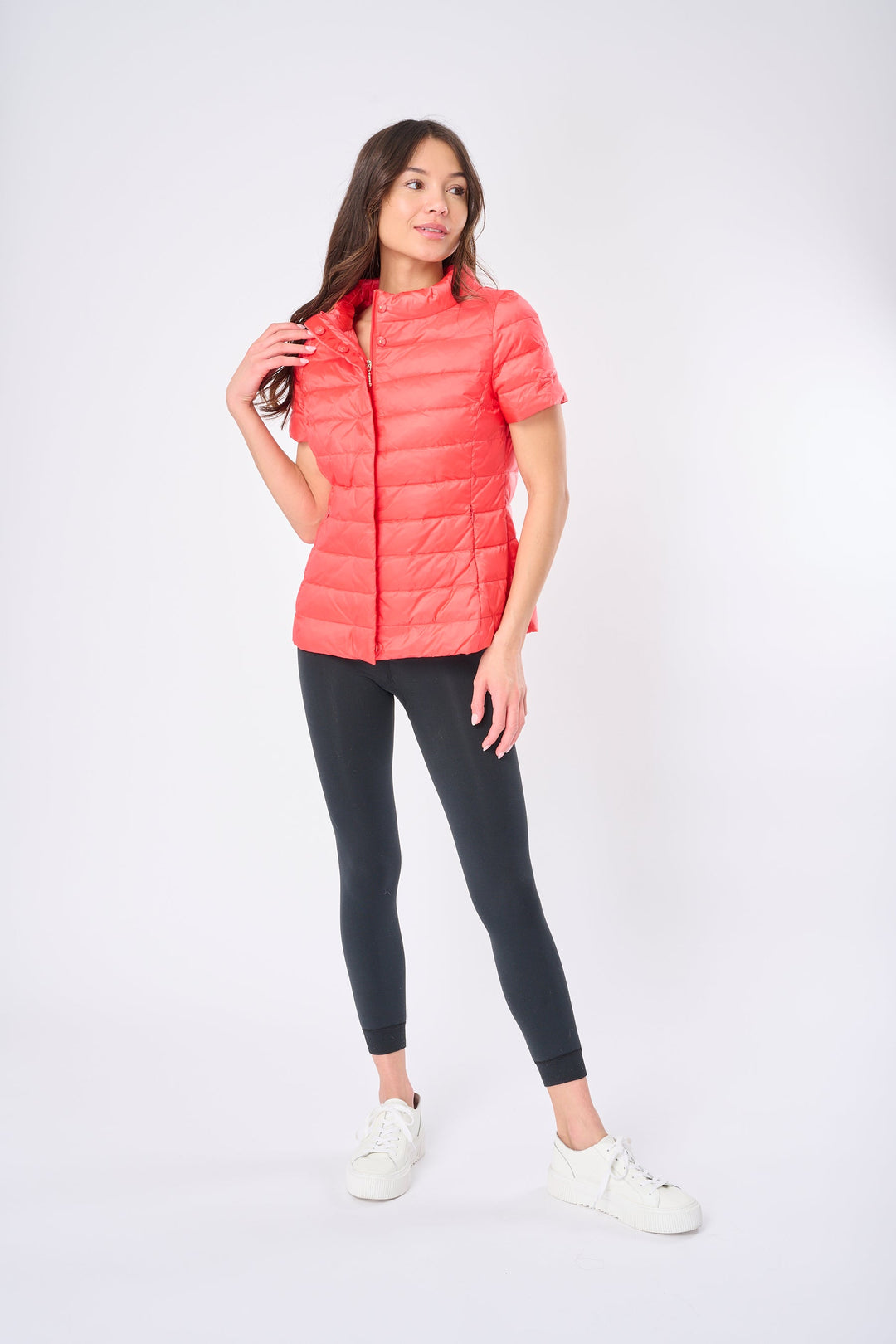 Anorak Chalet Short Sleeve Down Jacket in Coral