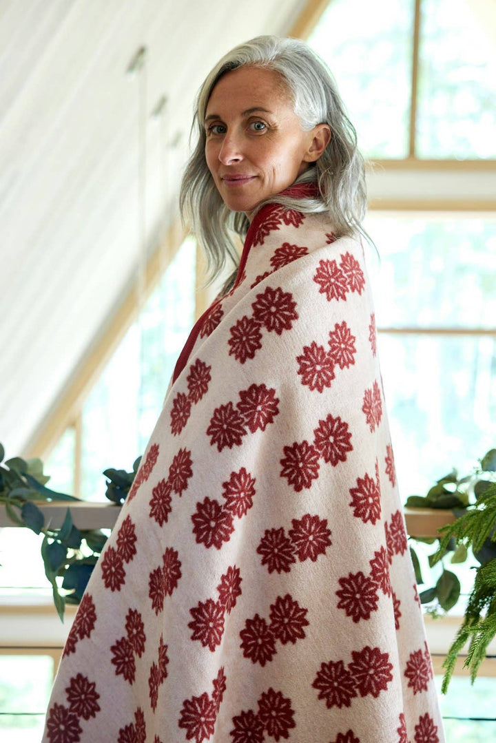 Chappywrap Winter Blooms Blanket: Original