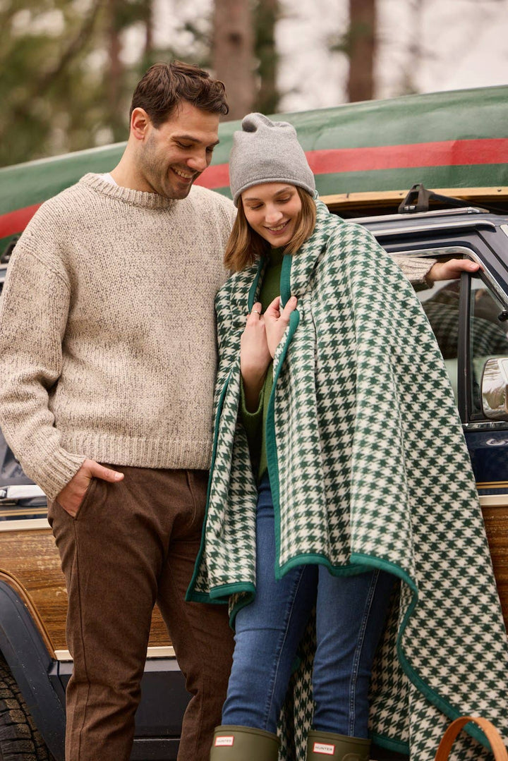 Chappywrap Houndstooth Evergreen Blanket: Original